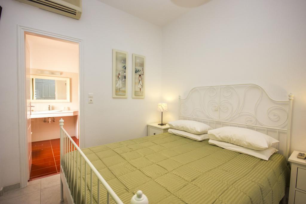 Anixi Hotel Ornos  Room photo